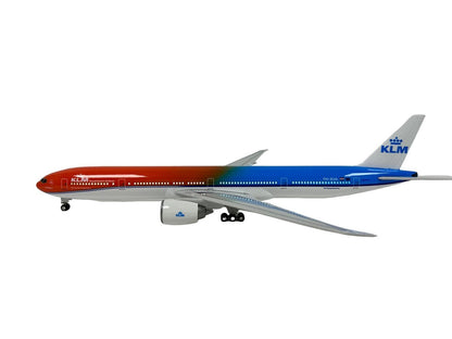 Realistic Large Scale Model Plane