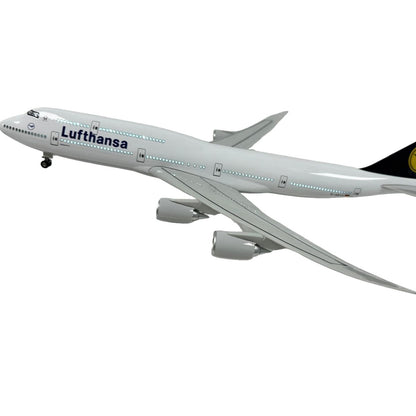 Lufthansa 747-8 Boeing Plane